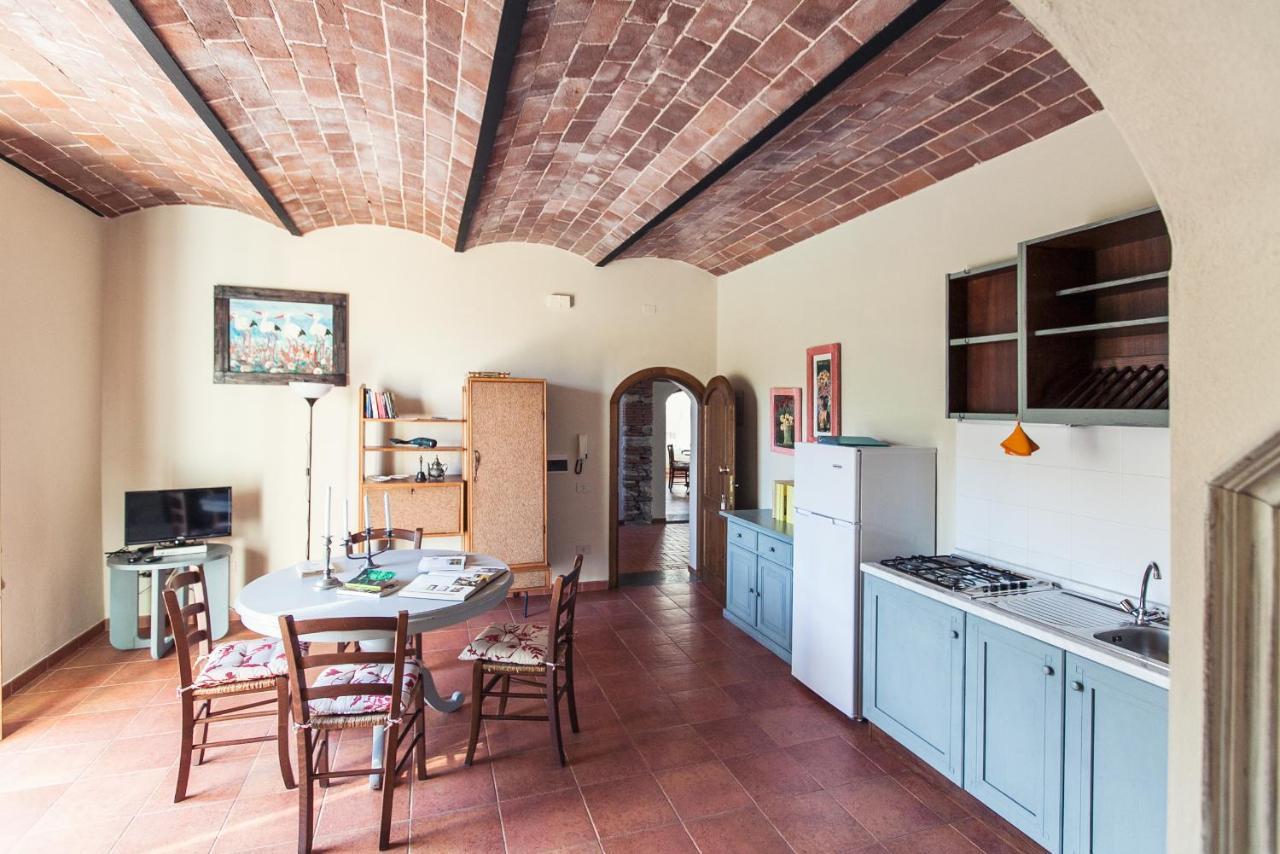Locanda Degli Alberi Sassetta Exterior photo